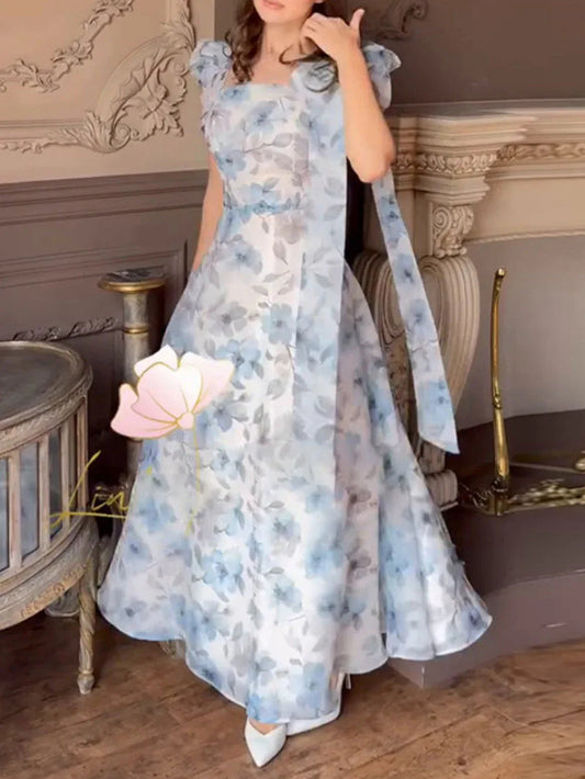 Elegant fitted printed dress with puff sleeves